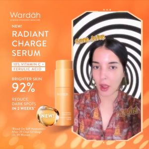 WARDAH 10% VITAMIN C + FERULIC ACID RADIANT CHARGE SERUM 20 ML BRIGHTENING PENGHILANG DAN PENCEGAH NODA HITAM FACE SERUM WAJAH