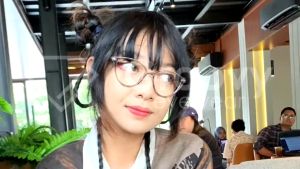 Groovy Eyewear - Kacamata Veriin Cat Eye Plastik Minus Blueray Antiradiasi Gadged