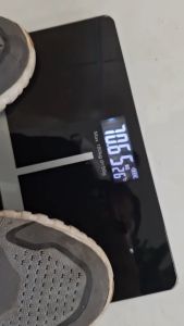 CÂN ĐIỆN TỬ HÌNH GẤU DÂU HỒNG CHỊU LỰC ĐẾN 180KG - CÂN CHUẨN - CHÍNH XÁC 100% - CÂN ĐIỆN TỬ THEO DÕI SỨC KHỎE VÀ NHIỆT ĐỘ PHÒNG SIÊU BỀN