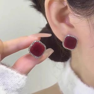 925 Silver Needle Autumn Winter Wine Red Velvet Square Embedded Diamond Earrings Luxury Sensation New Year Elegant Fashion Jewelry