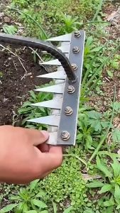 Weeding Rake Garden Cangkul Weeding Rumput Tanah Agricultural Tool Grass Rake Farm Tool Soil Loosening Rake