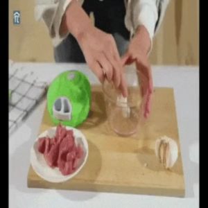 Manual Chopper Multifunction Food Chopper Processor Manual Meat Crusher Cutter 500ML