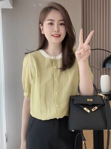 เสื้อเชิ้ตแขนสั้นสีเขียวสไตล์ฝรั่งเศสสำหรับผู้หญิงในช่วงฤดูร้อนปี 2025 เสื้อเชิ้ตทรงสั้นดีไซน์เก๋ไก๋สำหรับผู้หญิง