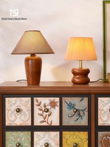MOYU | French Antique Wooden Lamp Atmosphere