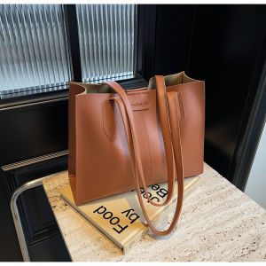 Fashionable Retro Tote Bag Womens Handbag Commuter Single Shoulder Bag Underarm Bag Versatile Shopping Bag Soft PU Leather