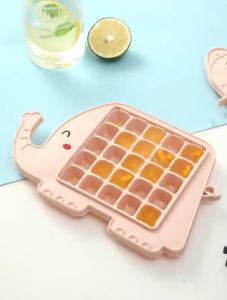 Cetakan Es Batu Ice Tray Karakter Lucu dengan 25 Kotak