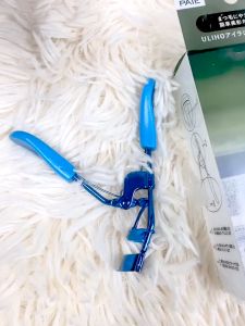 Bigmall ที่ดัดขนตา อุปกรณ์ดักขนตา มาพร้อมยางรองนุ่ม ไม่เจ็บ No.Y1785