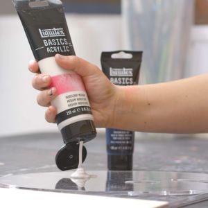 Liquitex Basics Additive 250mL Tube Iridescent Medium
