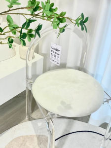 Luxury Acrylic Crystal Transparent Dining Chair Home Use Makeup Chair Designer Crystal Stool for Adults Rotatable with Armrests