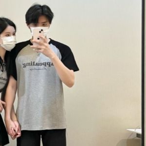 Áo Thun Cổ Tròn Màu Tương Phản Cho Cặp Đôi Mùa Hè Thiết Kế Mới Thường Ngày Đa Năng Dài Ngắn Một Màu Trang Phục Công Sở Thường Ngày