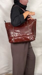 Peonia PNA VIKIE Tote Bag: Tas Besar Wanita Resleting untuk Kantor, Sekolah, dan Travel