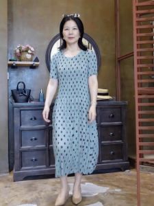 Elegant Folded Style Mini Dress for Women in Summer Lightweight Polyester Crewneck A-Line Skirt with Colorful Floral Design