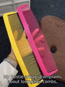 Funny Big Hair Brush Plastic Giant Hair Comb 38CM Wide Tooth Hair Detangling Massage Straight Hair Comb Props Styling Lightweight Masquerade Party Accessory Gift Toys