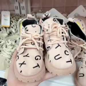 Giay boot sành điệu cực chất cho bé trai và bé gái giày boot cổ cao cho bé gái