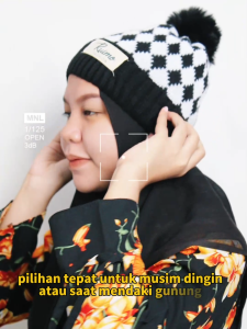 RUIMO Topi A-76 Kupluk Terbaru POM POM Hexagon motif Lembut Bulu