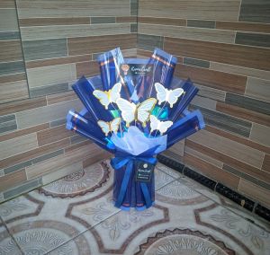 ( READY STOCK ) Buket Kupu Kupu LED Size S