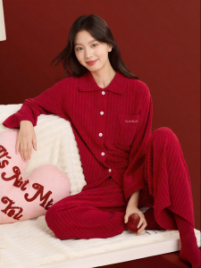 Secret World | Bộ pijama cô dâu màu đỏ chất liệu flannel