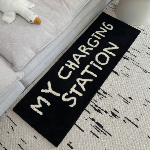 VIKAMA Ins Style Fun Text Plush Carpet Non-Slip Bedroom Bed Side Carpet Childrens Room Bay Window Pad Home Decoration