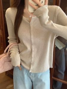 ต้น ฤดูใบไม้ร่วง 2024 ผู้หญิง สลิมฟิต สีบริสุทธิ์บาง เสื้อสเวตเตอร์ถัก คาร์ดิเกน แจ๊กเก็ต สไตล์เกาหลี หลากหลาย แฟชั่นการเดินทางในสํานักงาน