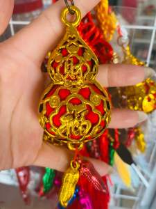 Khánh treo hồ lô vàng bình an may mắn