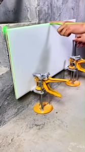 Dụng cụ kích nâng gạch ốp lát tường con đội kê gạch men ốp tường loại 3 trụ