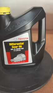 TOYOTA  DIFFERENTIAL GEAR OIL GL-5  85W/90   4 LITER (100% Original)