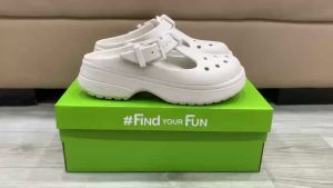 Giày dép crocs chuẩn xịn chống hôi chân nhựa tế bào  bề mặt vải thun lưới êm mềm dẻo bền. Dép sục crocs Mary Jane cho nữ màu kem