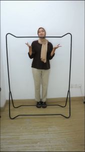 Goland Rak Triangle Stand Hanger Baju Gantungan Baju Aesthetis Multifungsi Serbaguna Bahan Besi