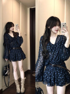 Karrar betsey | Floral Stylish V-neck A-line Long Sleeve Dress