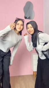 Monic Top Blouse Knit Button Premium