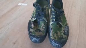 la Nhà Máy Sản Xuất Giày Jiefang Bán Hàng Trực Tiếp Đế Cao Su Nam Công Trường An Ninh Giải Phóng Lao Động Bảo Hiểm Đào Tạo Giày Nông Nghiệp Giày Một Mảnh