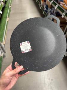 (มีคลิปรีวิวสินค้าจริง) กะทะ กะทะปิ้งย่าง กะทะปิ้งย่างเกาหลี กะทะย่างเนื้อ กะทะสายแคมป์ปิ้ง สีดำ ขนาด28cm พกพาง่าย สินค้าพร้อมจัดส่ง (1756681260)