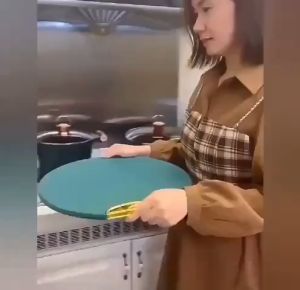 ( BISA COD ) PROMO TALENAN BULAT HIJAU EMERALD ANTI JAMUR BAKTERI / TALENAN SULTAN CUTTING BOARD / TALENAN BULAT BISA PUTAR 360 DERAJAT