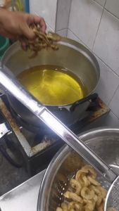 แคปติดมัน เจ ** ทอดพร้อมทาน** ขนาด 50 กรัม ติดมัน อร่อย!! อาหารเจ น้ำมันทอดใหม่ๆวันต่อวันค่ะ