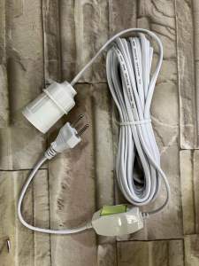 [ Nina ] Đuôi đèn có công tắc phích cắm liền dây 8 mét