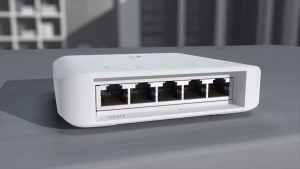 Ubiquiti Unifi USW Flex USW-Flex Outdoor 4 Port PoE Switch (46W) | Weatherproof