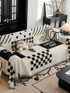 Luxurious All-season Scratch-resistant Sofa Cover