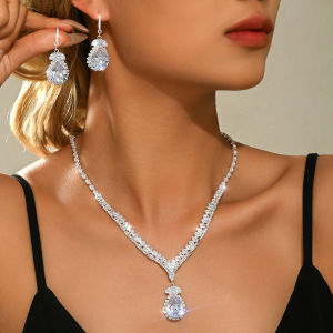 3 Pieces of Colorful High-End Zircon Necklace Earrings Set for Wedding Banquets Parties Birthdays and Anniversaries as Gifts