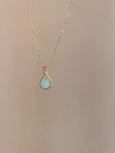 Kalung Titanium Wanita Liontin Giok Bulat Hijau Anti Luntur dan Anti Karat