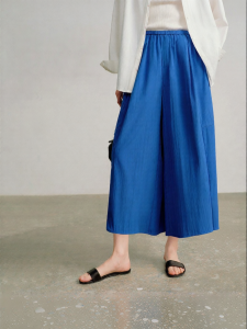 Toyouth | Quần Culotte Xanh Nhẹ Mỏng Có Nếp Ly Nine