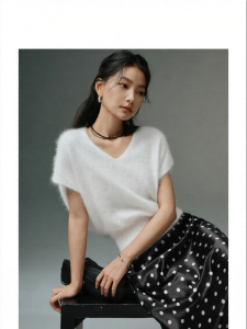 SUSHE | Soft Rabbit Fur Batwing Sleeve Tapered Waist V-Neck Pullover
