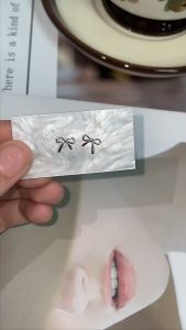 S999 เงินแท้เงินบริสุทธิ์ไม่ทำให้เกิดอาการแพ้เจาะหูใหม่ใส่ได้ไม่ต้องถอดออกไม่ทำให้อักเสบ ต่างหูโบว์สไตล์ญี่ปุ่นและเกาหลีหรูหราผู้หญิงต่างหูขนาดเล็ก A155