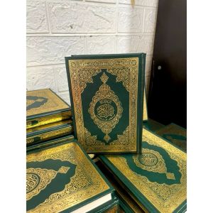 Alquran Mushaf Madinah Ukuran Sedang A5 Al Quran Mushaf Utsmani Madinah Asli Saudi 20 baris