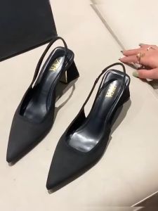 [with box] Pointed Mid Heels Shoes With Thick Heels Fashionable Hollow Elegant Sandal