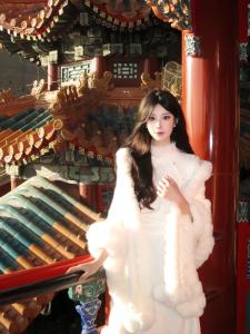 Womens Knitted Faux Fur Shawl Coat Thickened Autumn Winter V-Neck Cardigan Style Eco-friendly Bouclé Outerwear