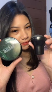 YURIZUMI - Sunisa Bedak Glowing Anti Air Tahan Lama Natural Light BB Cushion 20gr