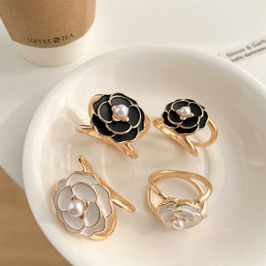 Fashion Pearl Camellia Scarf Buckle Ladies Versatile Coat Shawl Buckle Scarf Ring Buckle Accessories