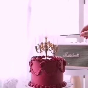 เชิงเทียน พร้อมเทียนปักเค้ก แถมเทียนฟรี 9เล่ม