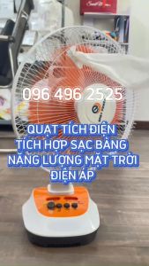Quạt tích điệnQuạt năng lượng mặt trời tích điện - TẶNG ĐÈN LED