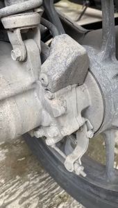 Pembersih Mesin Motor Mobil / Pembersih kerak Mesin Free Kuas 250 ML